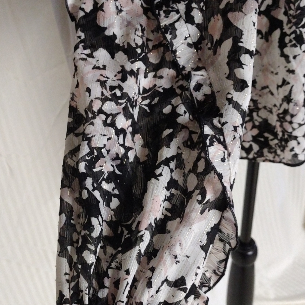 Express Sheer Ruffle Shoulder Blouse - Picture 3 of 4